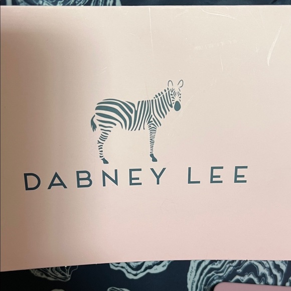 Dabney Lee | Oyster Shell Travel Organizer Set (12 pcs) - Picture 2 of 10